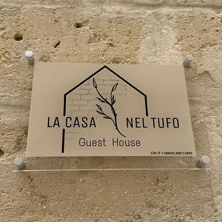 La Casa Nel Tufo *